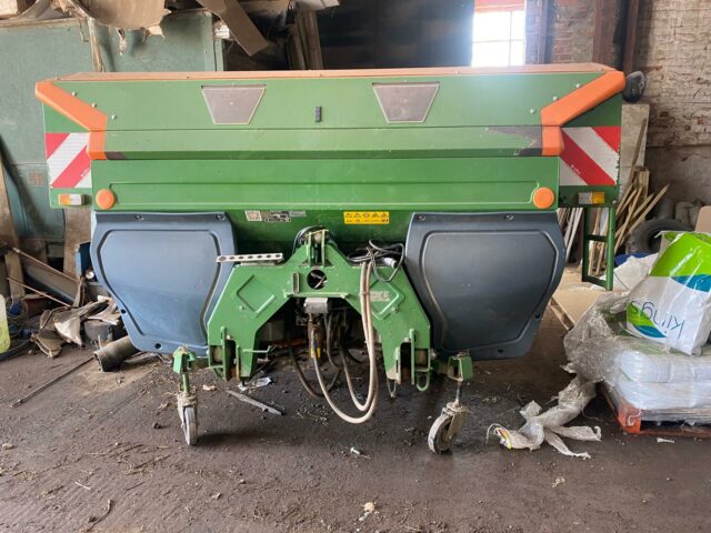 Amazone ZA-M 3001 Fert Spreader