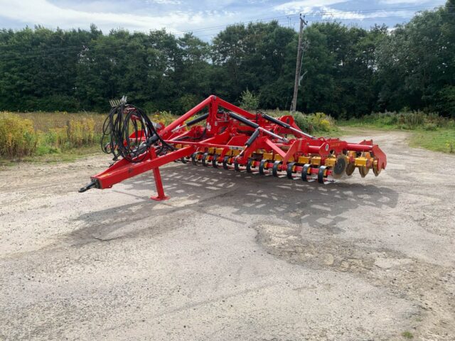 EX DEMO Vaderstad Carrier XT525 Cultivator For Sale