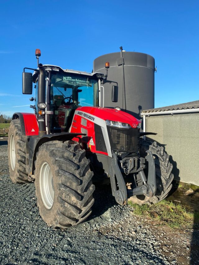 *DUE IN* MASSEY FERGUSON 8S.265