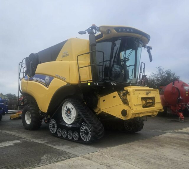 NEW New Holland CR8.80 Combine Harvester For Sale