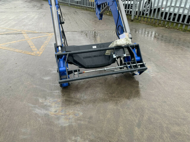 NEW New Holland 685LA Front Loader Boom For Sale