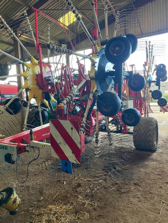 Pottinger Top 1252 C s-line 4 Rotor Rake *Due in*